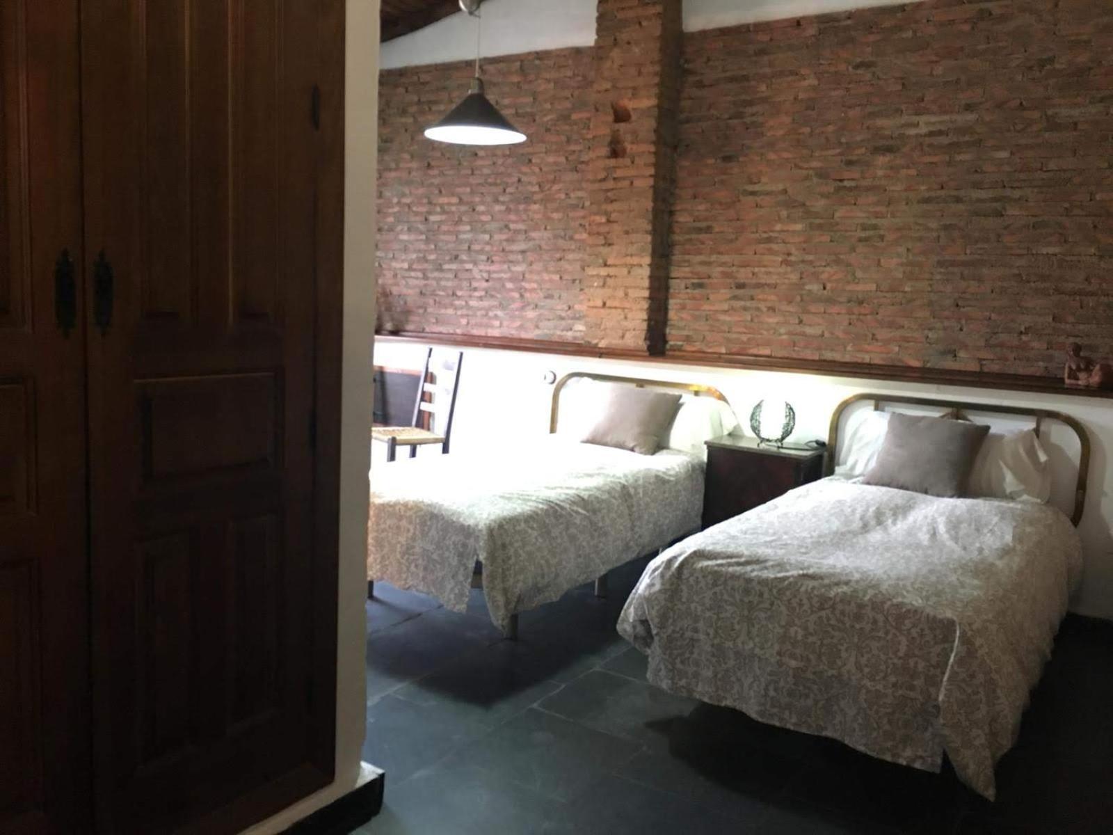 La Albergueria Complejo Rural Canamero Екстер'єр фото